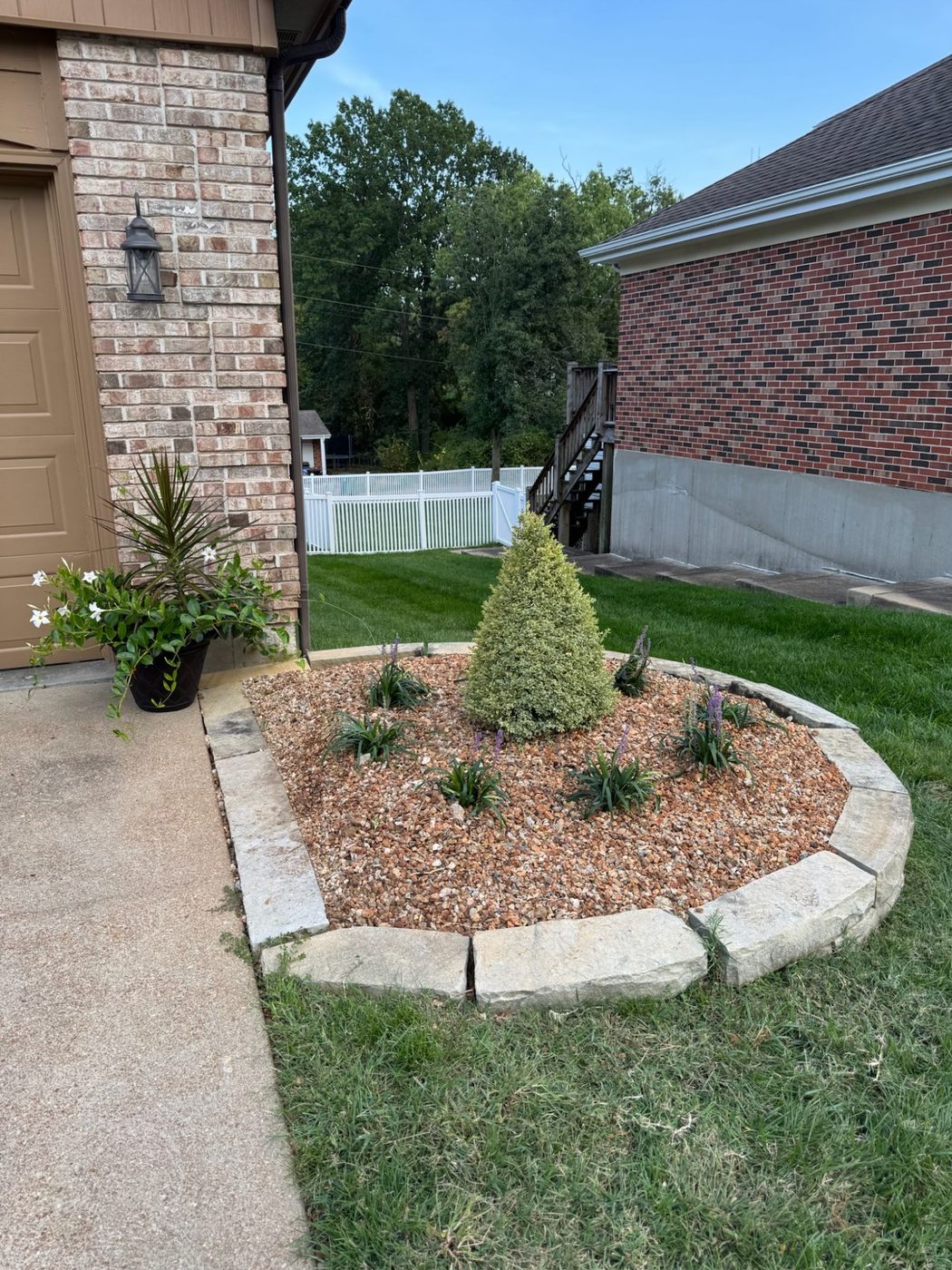 Metro West Lawn & Landscape project โ Crew at work